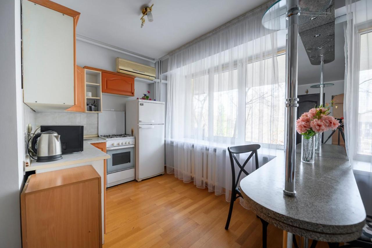 Apartamento На Проспекте Ленина Almatý Exterior foto